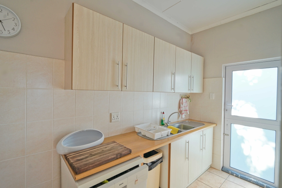 5 Bedroom Property for Sale in Kaysers Beach Eastern Cape